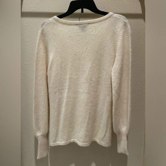 NWT Boston Proper Women’s Medium White Bedazzled V-Neck Angora Sweater! - Picture 2 of 10